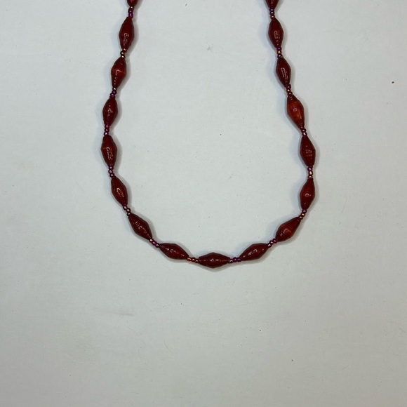 Elegant Red Beaded Necklace - Picture 4 of 6